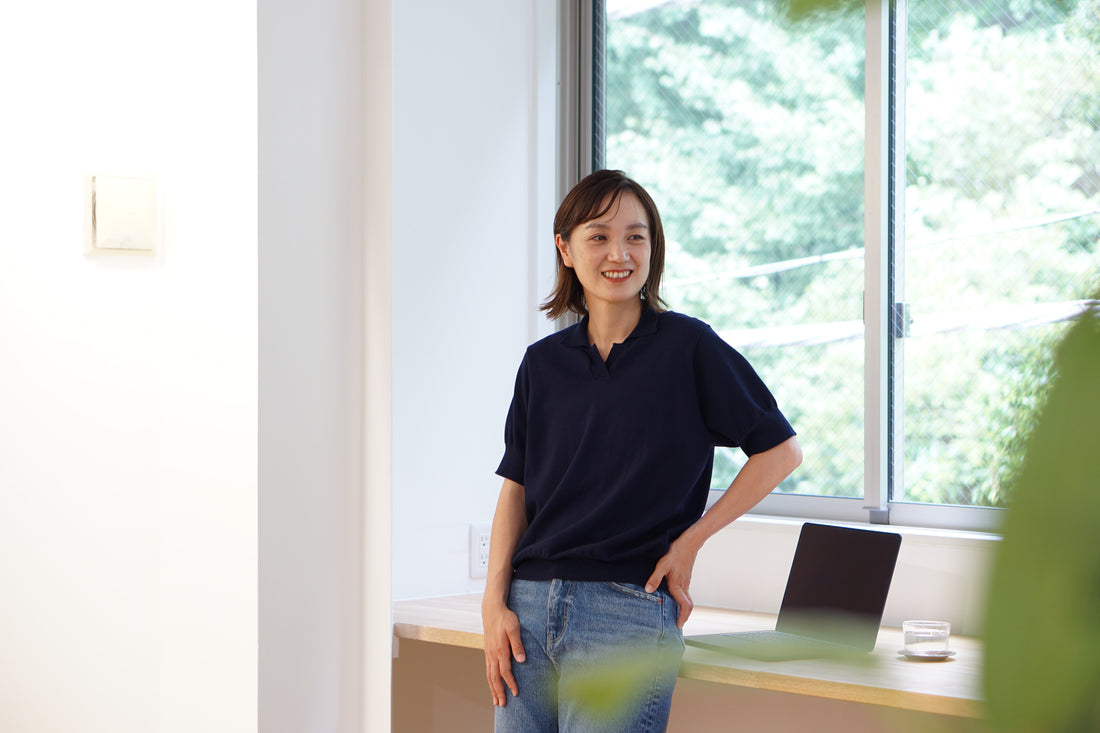 残暑が厳しい今こそ!“きちんと見えて、涼しい”ブラレスニットのすすめ