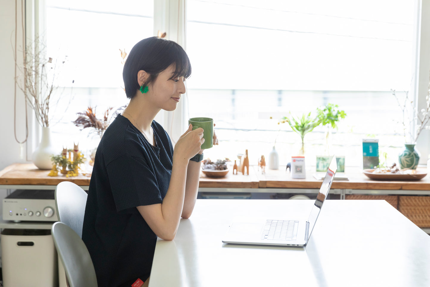ノーブラで風を感じるそよかぜTシャツ