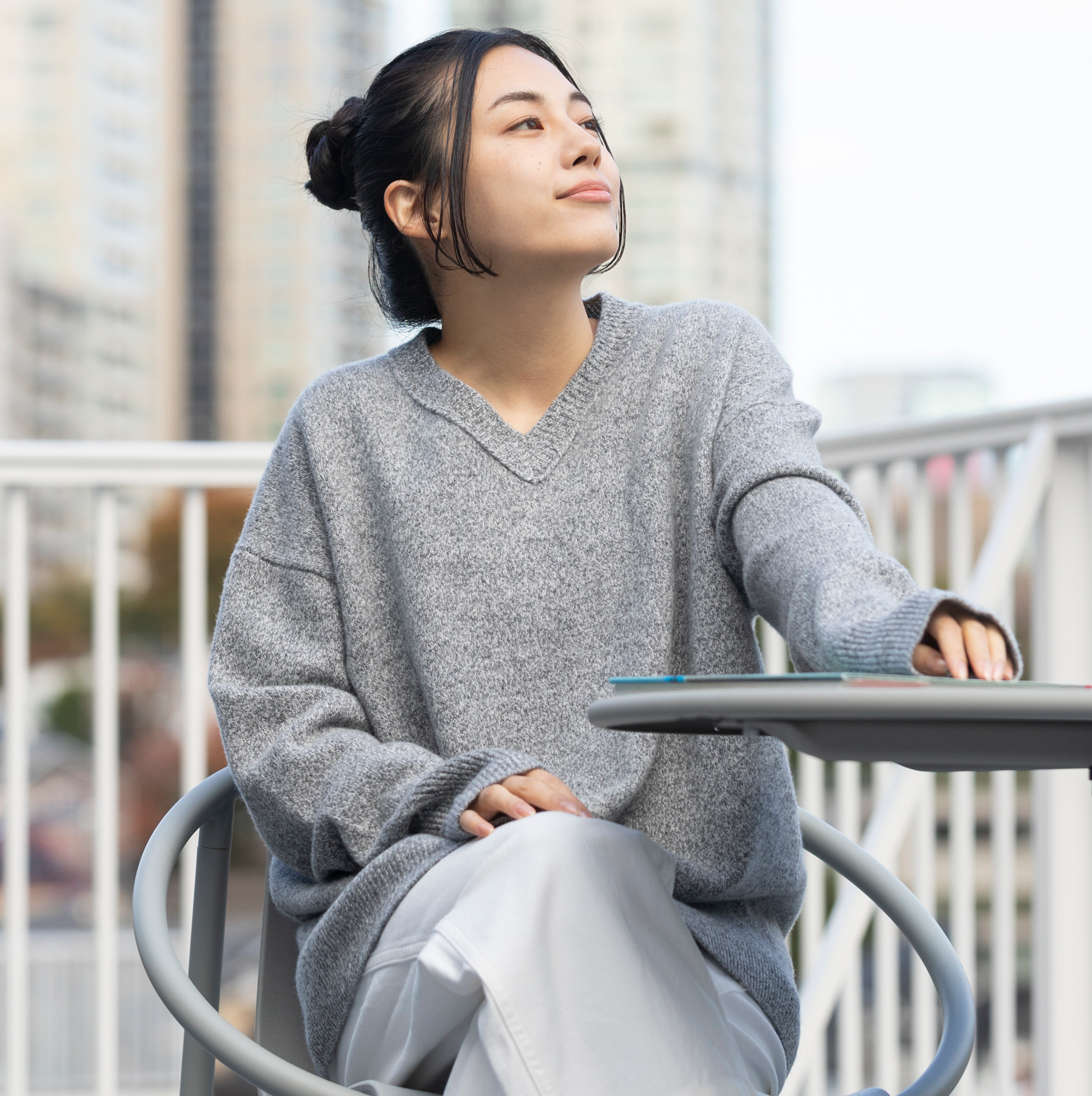 ブラレスセーター(Vネック) – ブラレスウェアno-bu ブラレスセーター(Vネック) – ブラレスウェアno-bu