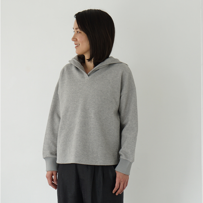 ブラレス・パーカー