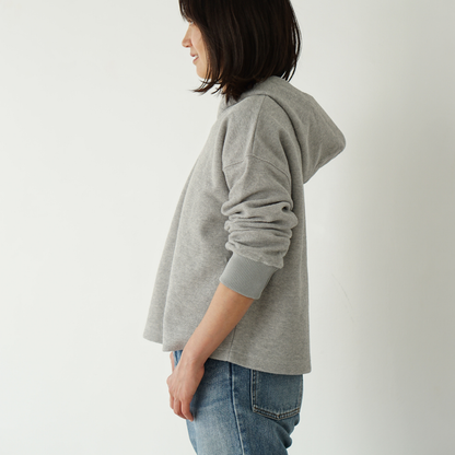 ブラレス・パーカー