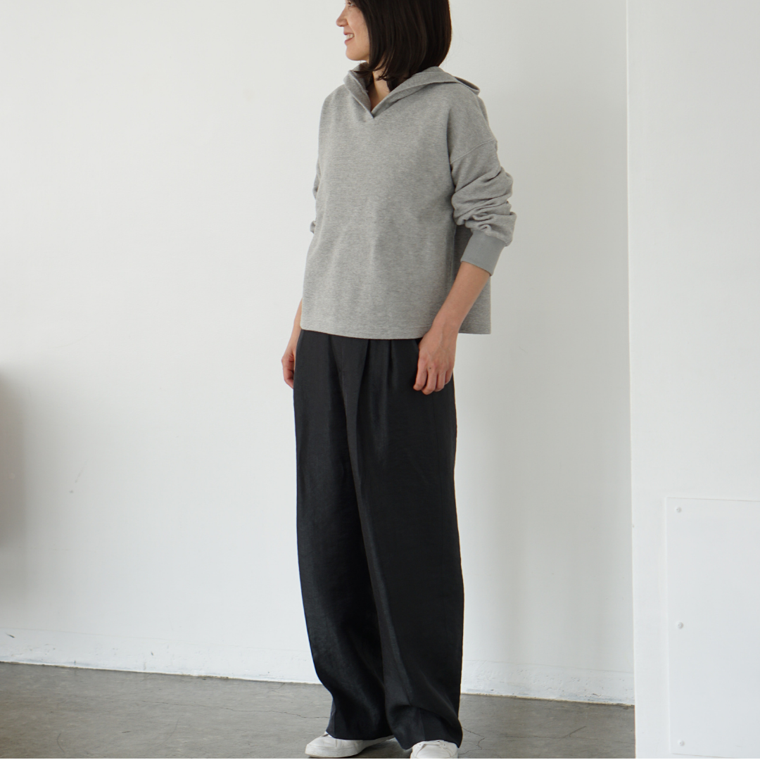 ブラレス・パーカー