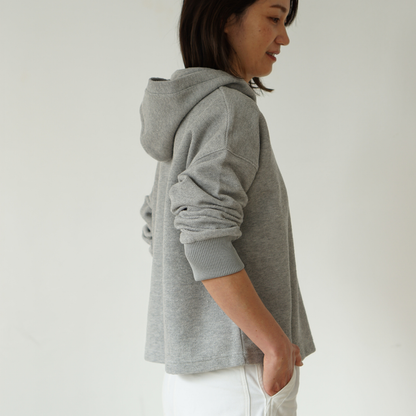 ブラレス・パーカー