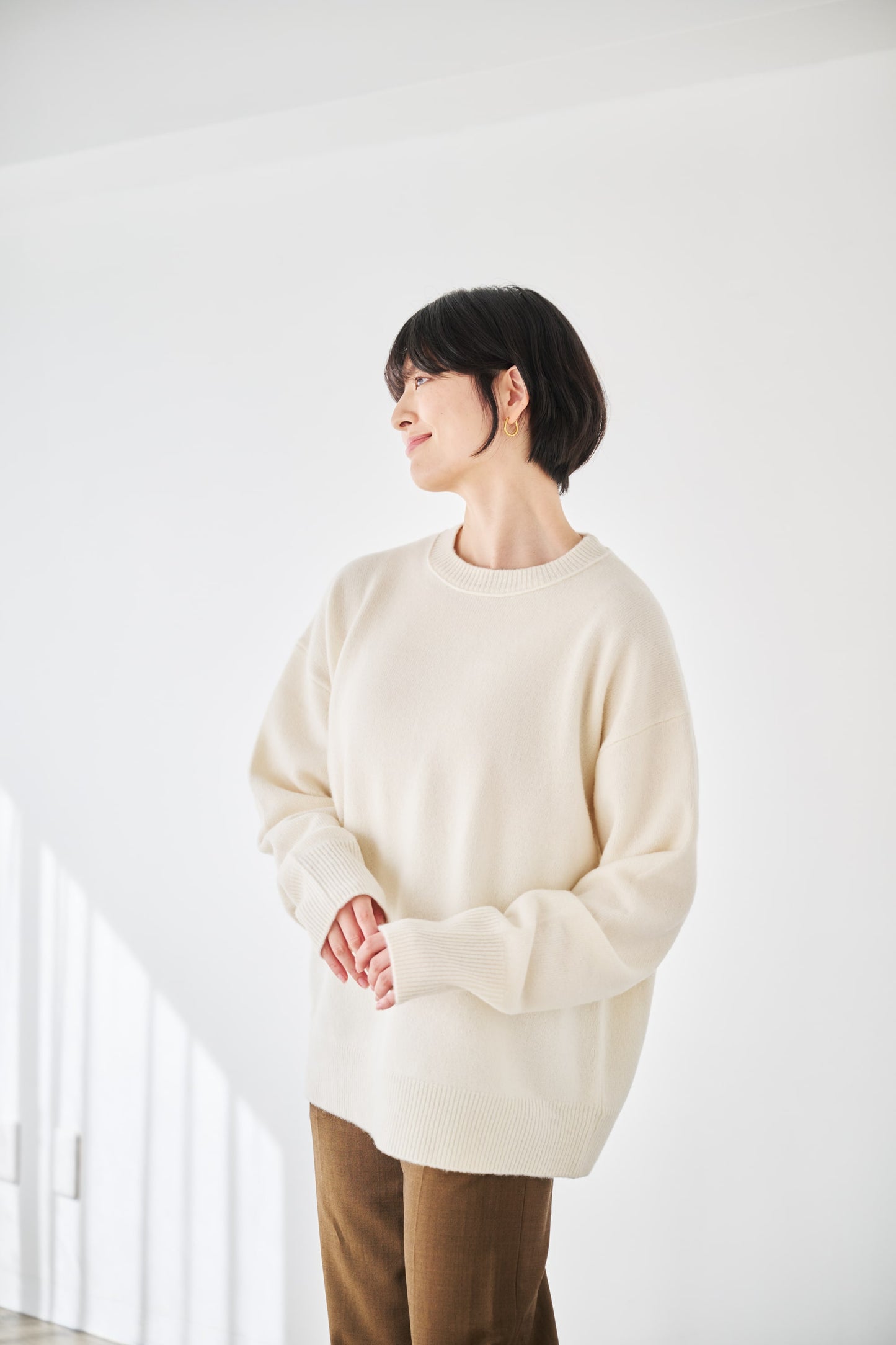 ブラレスセーター（ラウンド）