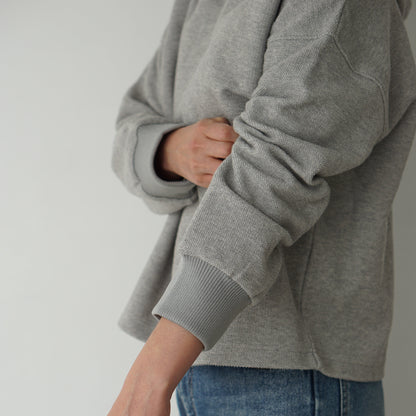 ブラレス・パーカー