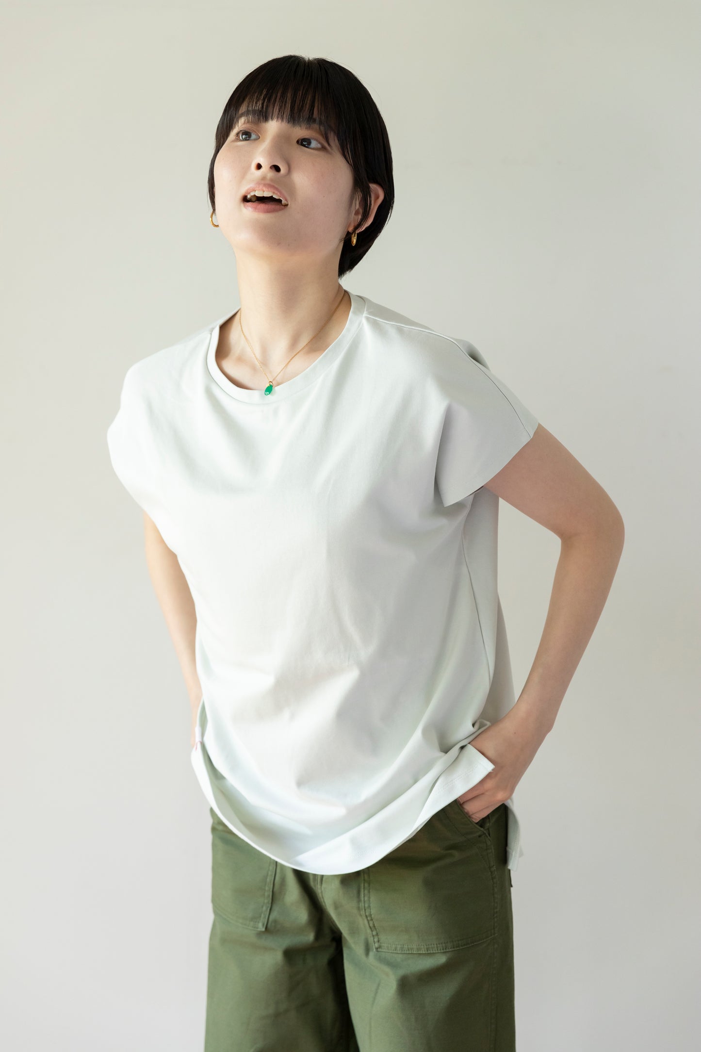 新感覚ノーブラTシャツ（イージーケア）
