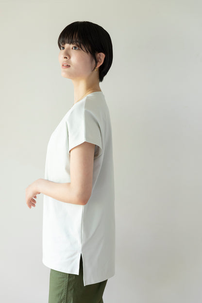 新感覚ノーブラTシャツ（イージーケア）