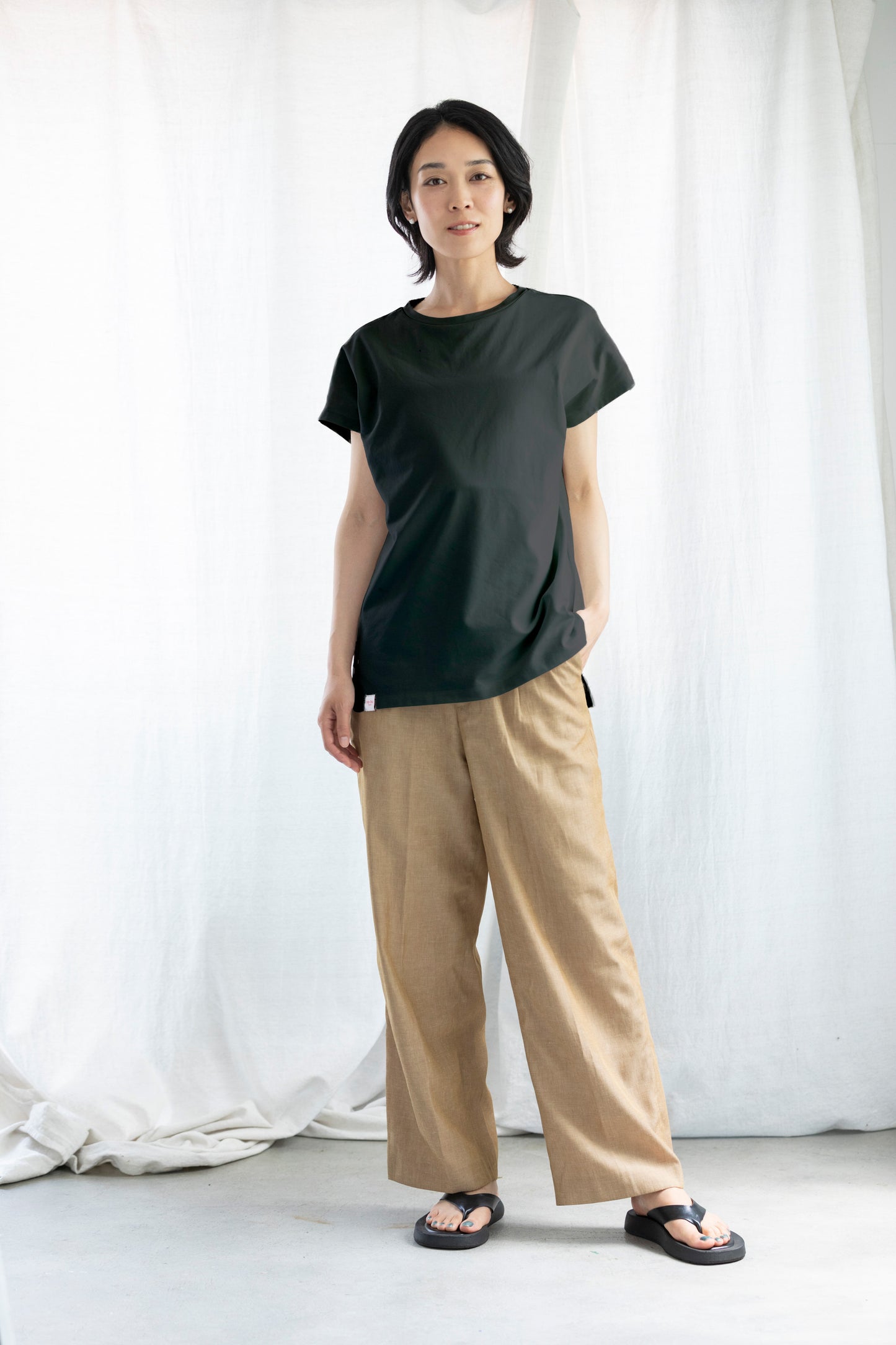 新感覚ノーブラTシャツ（イージーケア）
