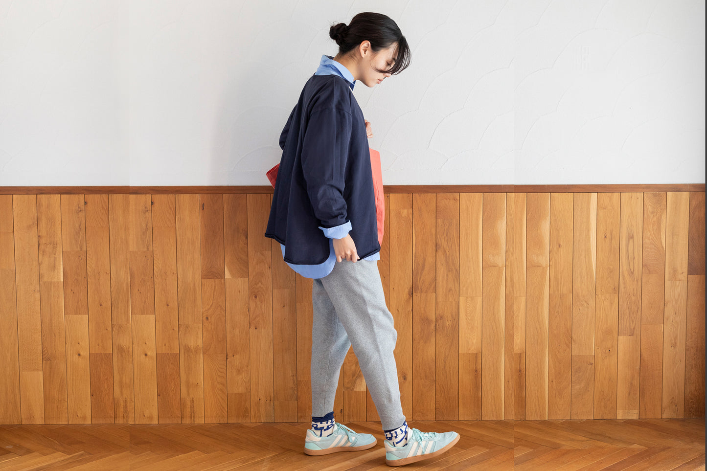 ブラレスカットソー
